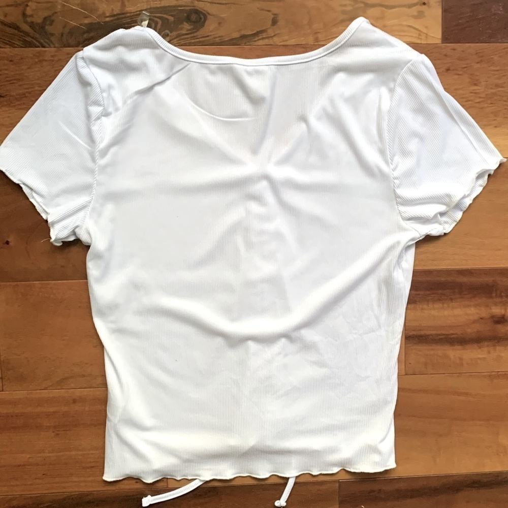 One Step Up Ruched Crop Top - Picture 4 of 5